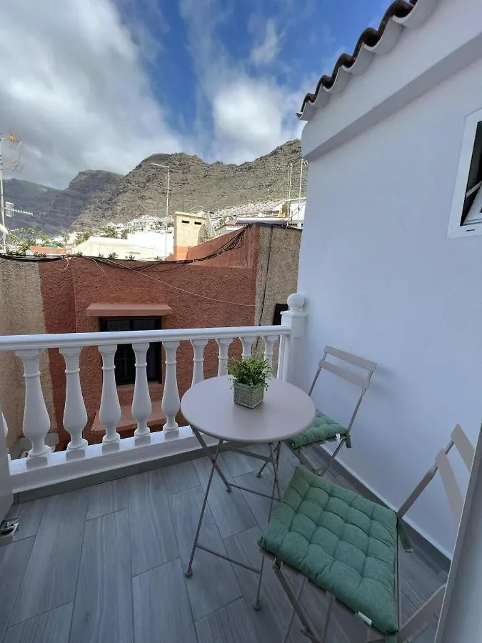 Iki Blue Los Gigantes, High Speed Free-Wifi Acantilado de los Gigantes